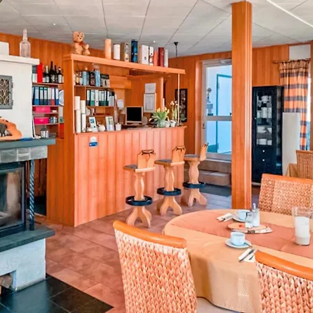 Carlsruh מלון 3*