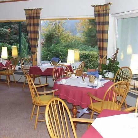 מלון Carlsruh 3*